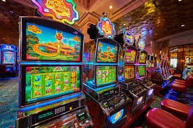 82jl com live casino lobby showing baccarat and roulette tables for Philippines players